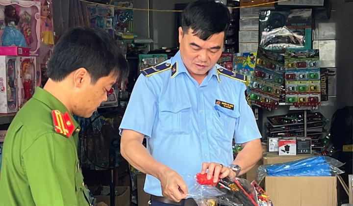 Hà Nội kiện toàn Ban Chỉ đạo 389: Đẩy mạnh cuộc chiến chống buôn lậu và gian lận thương mại