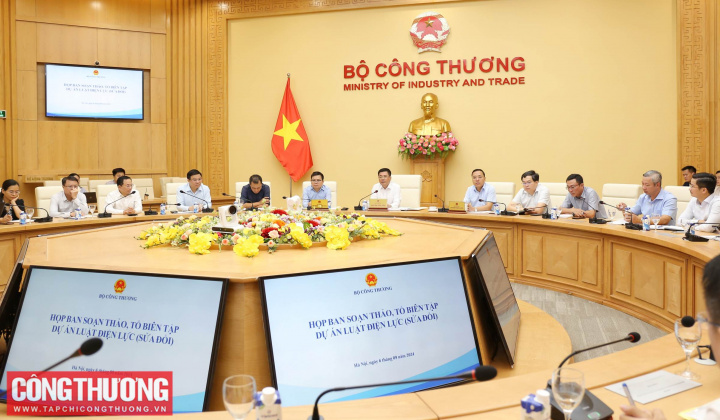 Tập trung rà soát, hoàn thiện dự án Luật Điện lực (sửa đổi) để trình Quốc hội vào tháng 10