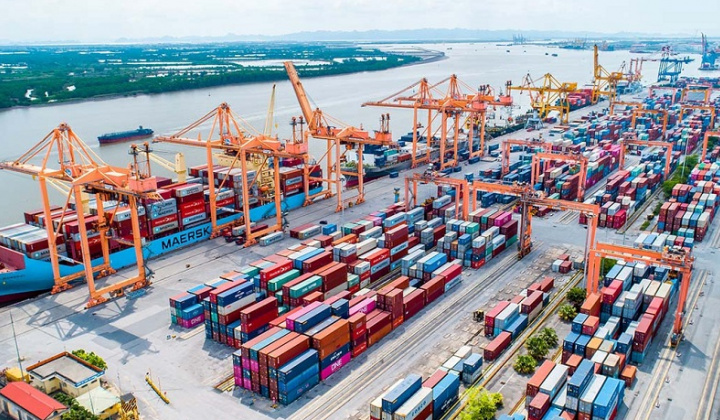 Xuất siêu hàng hóa 8 tháng vượt mốc 19 tỷ USD, dự báo xuất nhập khẩu năm 2024 sẽ lập kỷ lục mới