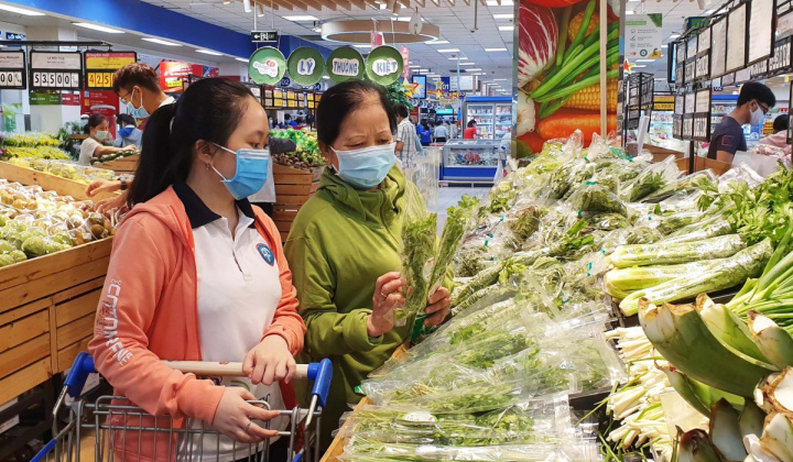 Đảm bảo nguồn cung hàng hóa thiết yếu trước cơn bão số 3 Yagi