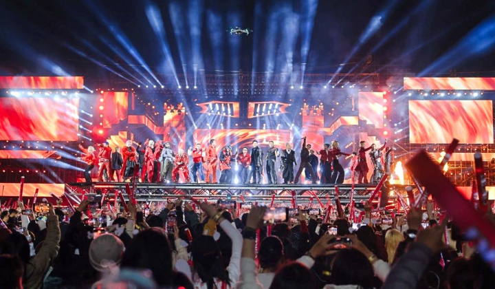 Dừng sản xuất 2 show hot, cổ phiếu Tập đoàn Yeah1 mất hơn 40%