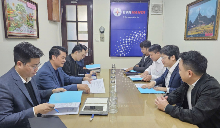 Hà Nội tăng cường đảm bảo cung ứng điện phục vụ Tết Nguyên đán Ất Tỵ 2025