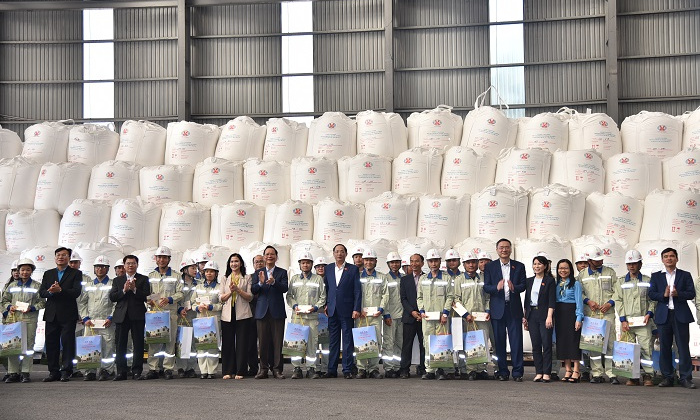 Phó Chủ tịch Quốc hội Trần Quang Phương thăm, làm việc tại Công ty Nhôm Đắk Nông