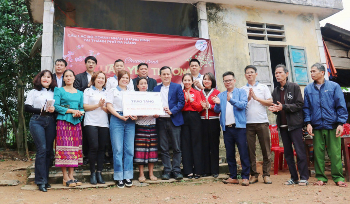 “Xuân ấm trên quê hương” ủng hộ người nghèo Quảng Bình 225 triệu đồng