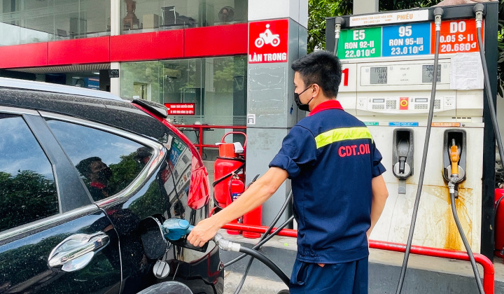 Giá xăng dầu hôm nay 2/1/2025: Đồng loạt tăng trong ngày đầu năm 2025