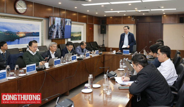 Đảm bảo cung ứng điện trong dịp Tết Nguyên đán Ất Tỵ 2025