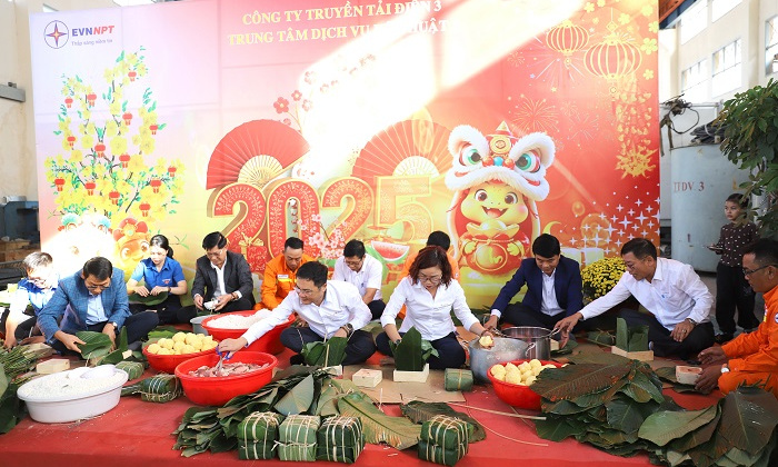 Tết sớm của những người lính truyền tải điện 3