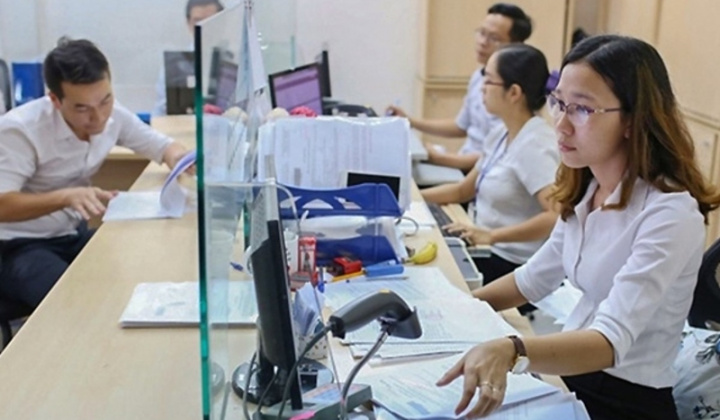 Giảm tối thiểu 20% công chức, viên chức hưởng lương từ ngân sách