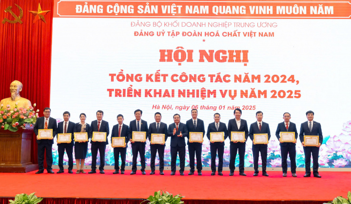Đảng ủy Tập đoàn Hoá chất Việt Nam: Năm 2025, quyết tâm lập thành tích, tổ chức tốt đại hội đảng bộ