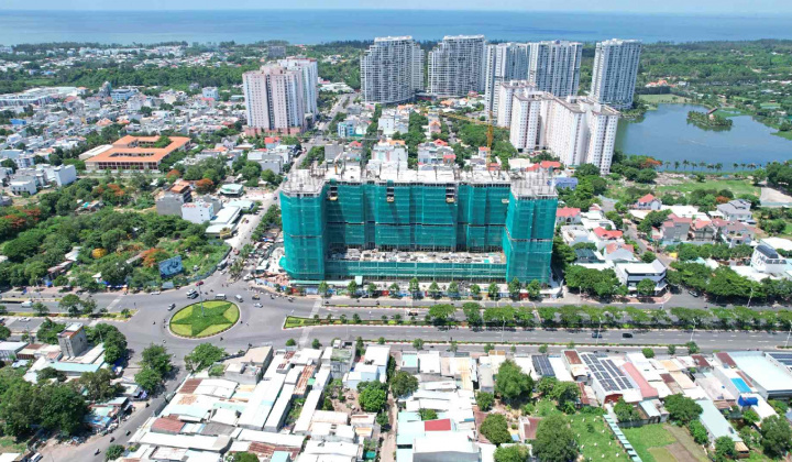 Lãi to, DIC Holdings (DC4) vẫn muốn huy động tiền từ cổ đông để trả nợ