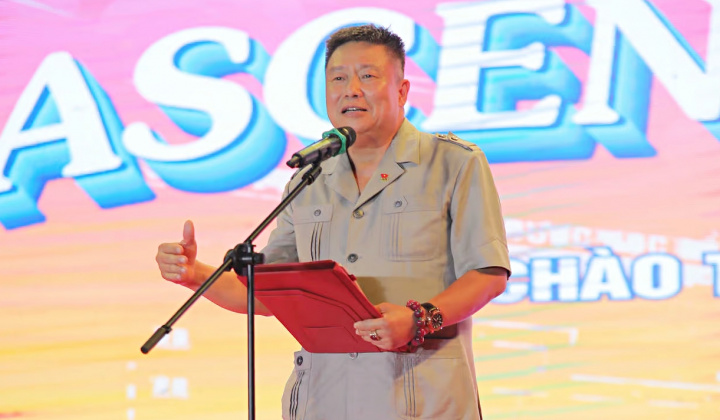 Hơn 1.000 tân sinh viên Học viện Y - Dược học cổ truyền Việt Nam bước vào hành trình thầy thuốc tương lai