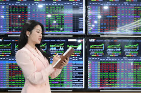 Nghiên cứu yếu tố ảnh hưởng đến quyết định đầu tư trái phiếu của nhà đầu tư cá nhân trên thị trường chứng khoán Việt Nam