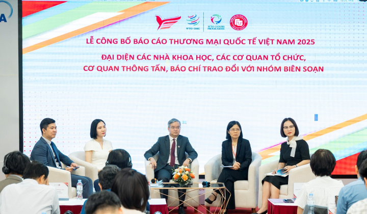 Báo cáo Thương mại quốc tế Việt Nam 2025: Nhận diện 4 động lực tăng trưởng mới