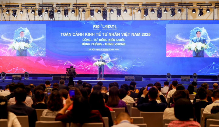 Thủ tướng: Doanh nghiệp tiên phong thực hiện các mục tiêu chiến lược 100 năm