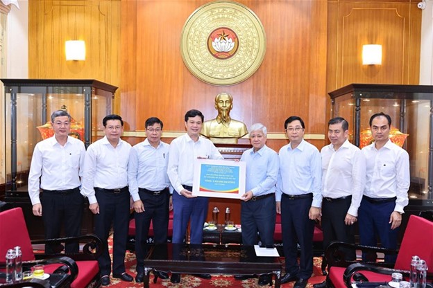 Trường Đại học Điện lực và cụm các Trường thuộc Bộ Công thương trao 2 tỷ đồng hỗ trợ bão lũ