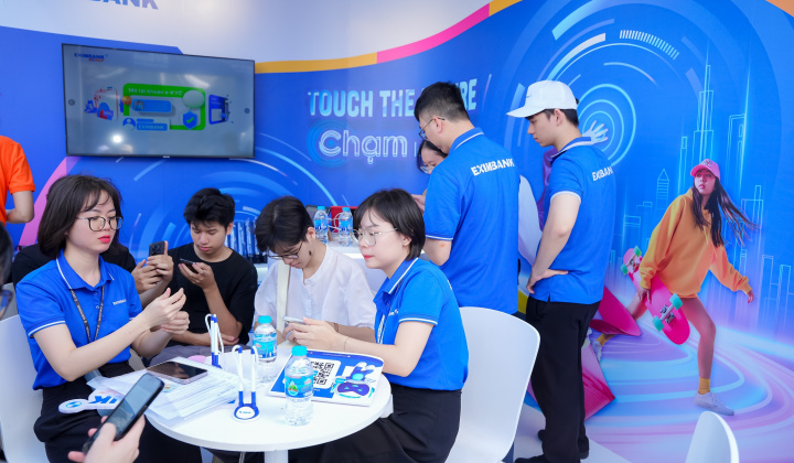 Eximbank lan tỏa tinh thần số tại Ngày hội thẻ Việt Nam 2025
