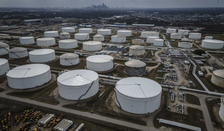 Giá xăng dầu hôm nay 2/10: Chấm dứt chuỗi giảm 3 ngày liên tiếp