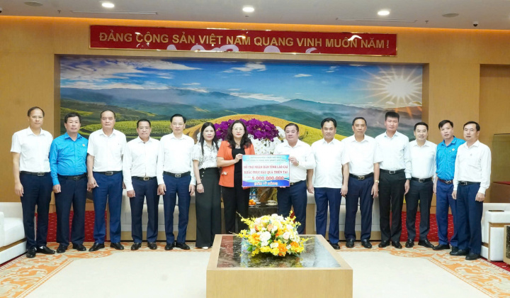 Tập đoàn Hóa chất Việt Nam, Công ty TNHH MTV Apatit Việt Nam hỗ trợ 5 tỷ đồng giúp Lào Cai khắc phục thiệt hại do mưa lũ