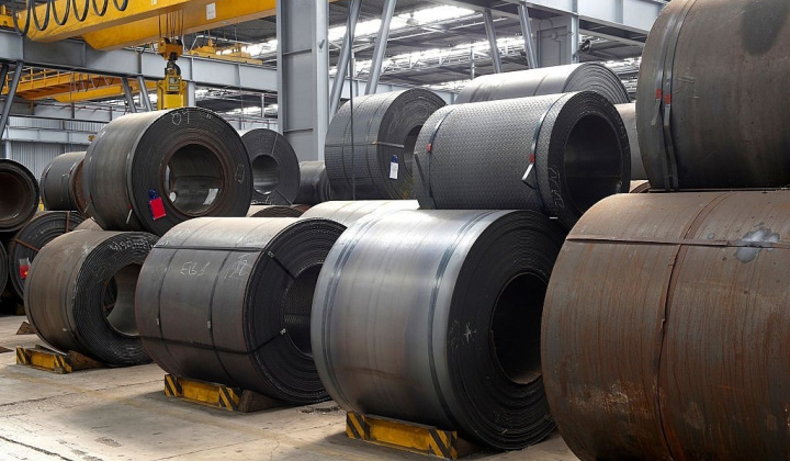 Chính thức khởi xướng điều tra chống lẩn tránh phòng vệ thương mại với thép cán nóng Trung Quốc