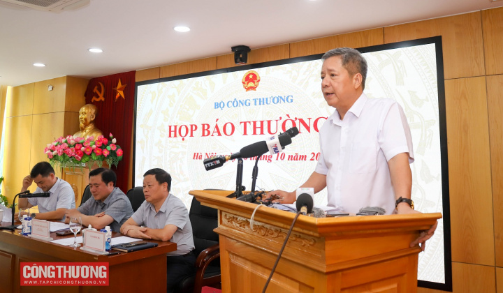 Bộ Công Thương hoàn thiện hành lang pháp lý thúc đẩy phát triển năng lượng tái tạo