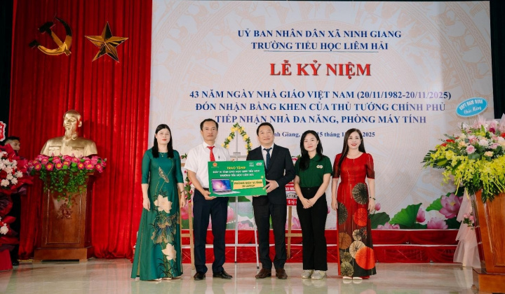Nestlé Việt Nam trao tặng phòng máy tính giúp học sinh tiếp cận công nghệ
