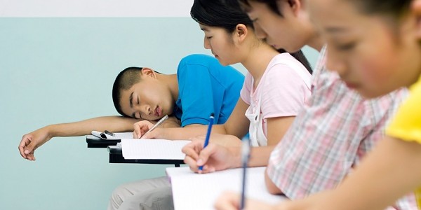 Ảnh hưởng của việc đi làm thêm đến kết quả học tập của sinh viên đại học khu vực Hà Nội