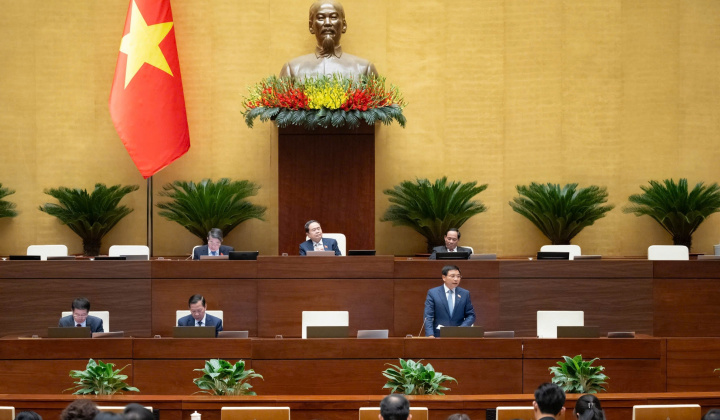 Thuế đối với vàng miếng: Cần phân biệt đầu cơ và tiết kiệm của người dân