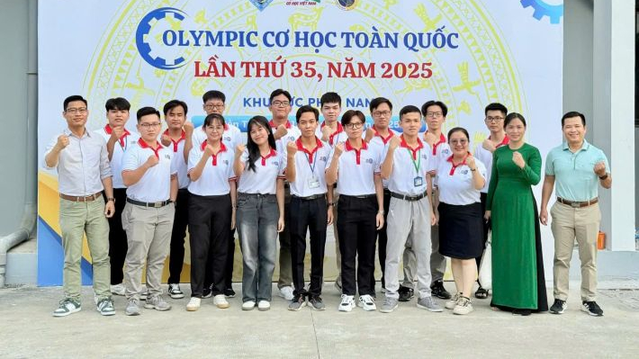 HUIT: Điều đặc biệt của nữ thủ khoa tốt nghiệp ngành Chế tạo máy