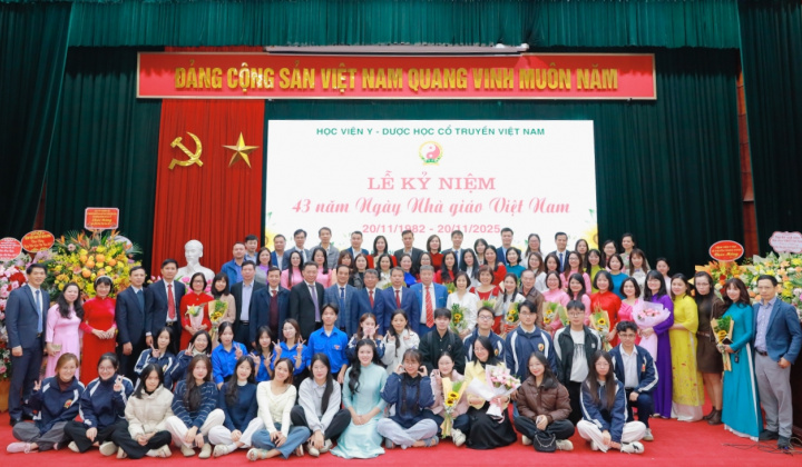Học viện Y - Dược học cổ truyền Việt Nam: Tôn vinh thầy thuốc - thầy giáo