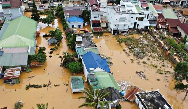 Bộ Chính trị, Ban Bí thư thành lập 5 đoàn công tác tiếp tục đi kiểm tra, chỉ đạo khắc phục hậu quả mưa, lũ