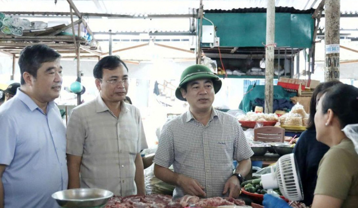 Khánh Hòa: Đảm bảo nguồn cung, thiết lập các gian hàng bình ổn giá phục vụ người dân vùng lũ