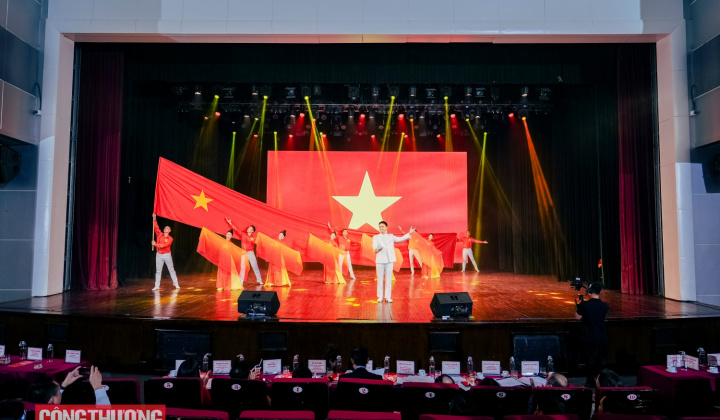 [CHÙM ẢNH] Vòng Chung kết Cuộc thi "Tìm hiểu pháp luật về sử dụng năng lượng tiết kiệm và hiệu quả"