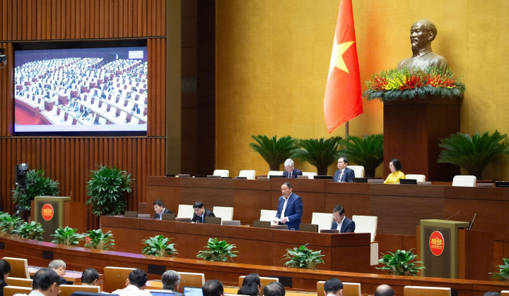 Quốc hội thảo luận về dự thảo Luật Báo chí (sửa đổi): Rà soát điều kiện cấp phép hoạt động báo chí và cấp thẻ nhà báo