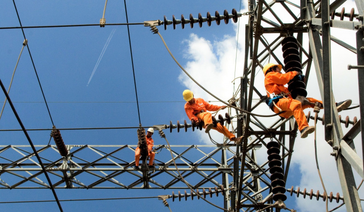 Bộ Công Thương ban hành Kế hoạch cung cấp điện và vận hành hệ thống điện năm 2026