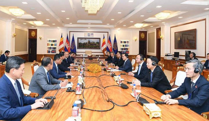 Phát triển đồng bộ hạ tầng phục vụ thương mại biên giới Việt Nam - Campuchia