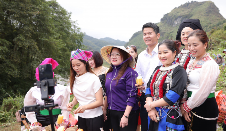 TikTok Shop đồng hành cùng người dân vùng cao và dân tộc thiểu số phát triển kinh tế số