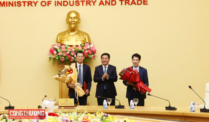 Bộ Công Thương công bố các quyết định về công tác cán bộ