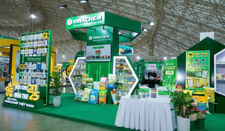 Vinachem nhận Giải thưởng “Không gian trưng bày tiêu biểu” tại Hội chợ Mùa Thu 2025