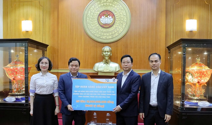 Petrolimex ủng hộ 10 tỷ đồng hỗ trợ đồng bào vùng lũ