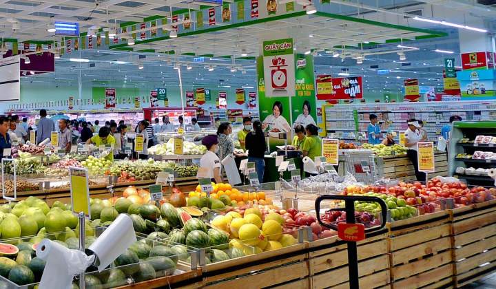 Khẩn trương khắc phục hậu quả thiên tai, phục hồi sản xuất kinh doanh phục vụ nhu cầu Tết của Nhân dân