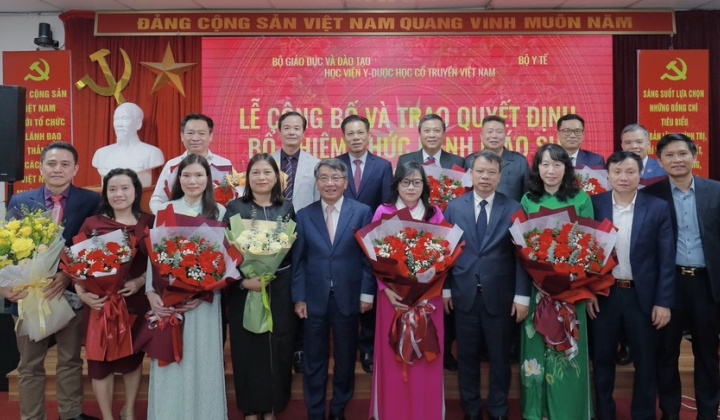 Học viện Y - Dược học cổ truyền Việt Nam bổ nhiệm 10 Phó Giáo sư năm 2025