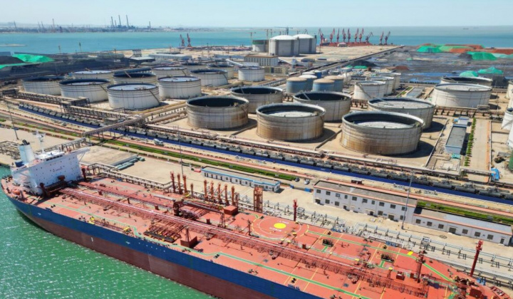 Giá xăng dầu hôm nay 17/12: Mỹ phong tỏa các tàu chở dầu ra vào Venezuela