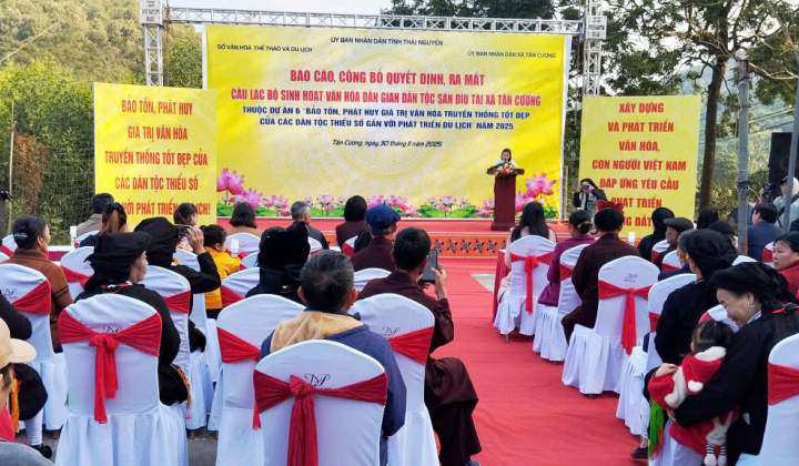 Ra mắt CLB Sinh hoạt văn hóa dân gian dân tộc Sán Dìu xã Tân Cương (Thái Nguyên)