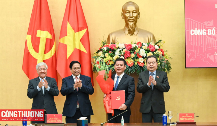 Đồng chí Nguyễn Hồng Diên được phân công giữ chức Phó Bí thư chuyên trách Đảng ủy Quốc hội