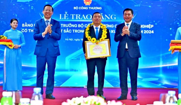Tổng công ty May 10  được Bộ Công Thương vinh danh là doanh nghiệp xuất khẩu uy tín 2025