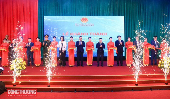 Khánh thành Trung tâm kỹ thuật hỗ trợ phát triển công nghiệp khu vực phía Bắc - giai đoạn 1