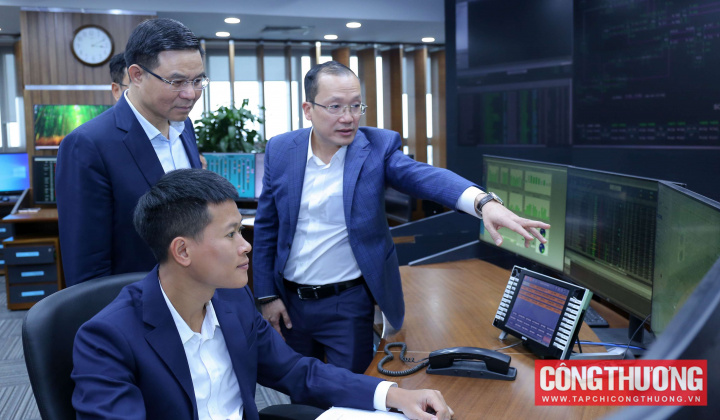 [CHÙM ẢNH] Quyền Bộ trưởng Bộ Công Thương Lê Mạnh Hùng thăm và làm việc với NSMO