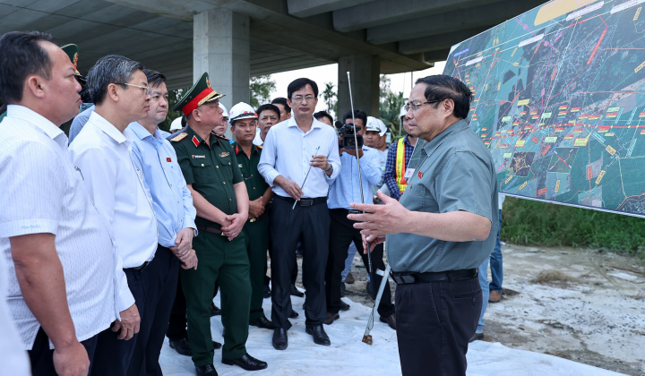 Thủ tướng yêu cầu thông xe toàn tuyến cao tốc Châu Đốc - Cần Thơ - Sóc Trăng vào ngày 30/6/2026