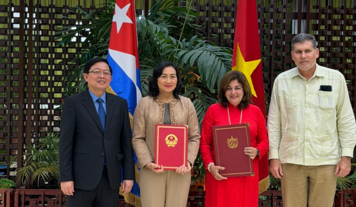 Việt Nam - Cuba: Củng cố và thúc đẩy hợp tác kinh tế sâu rộng