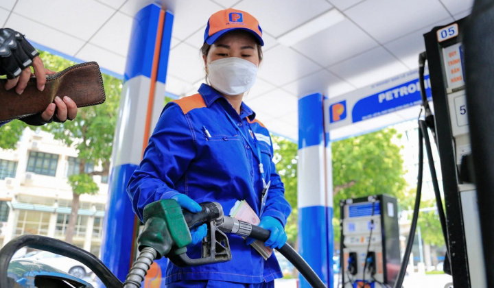 Kỳ điều hành giá xăng dầu ngày 4/12: Giá xăng đảo chiều tăng trở lại